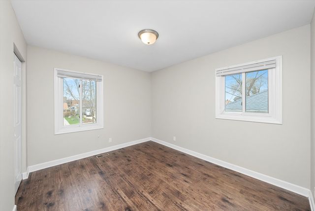 511 Freeman Avenue, Streamwood, IL 60107