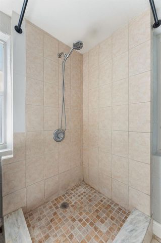 2521 HIGHLAND ACRES DR, Clearwater, FL 33761