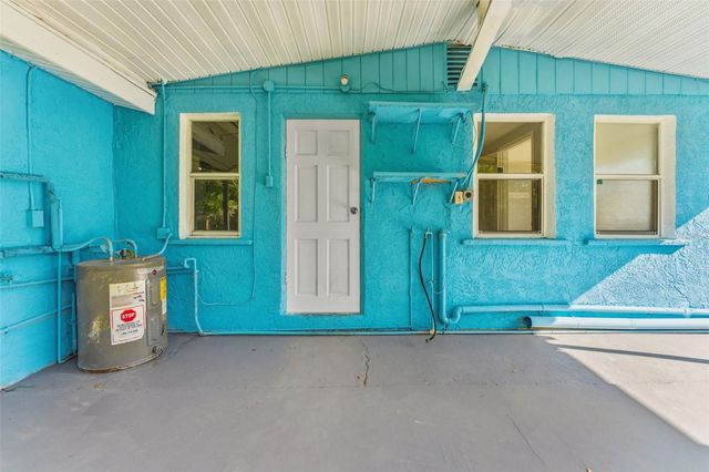 2521 HIGHLAND ACRES DR, Clearwater, FL 33761