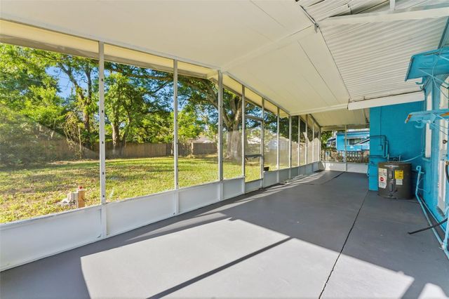 2521 HIGHLAND ACRES DR, Clearwater, FL 33761