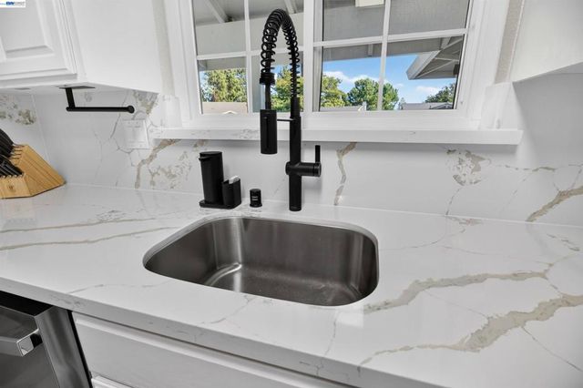 6225 Robin Ct, Pleasanton, CA 94588