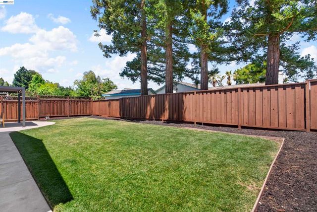 6225 Robin Ct, Pleasanton, CA 94588