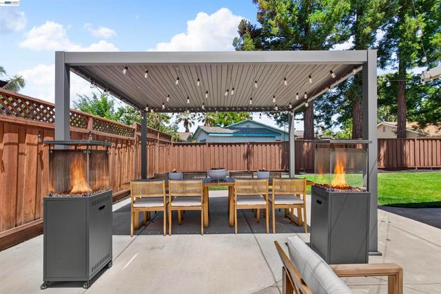 6225 Robin Ct, Pleasanton, CA 94588