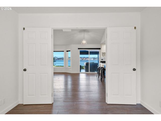 85675 GLENADA Rd, Florence, OR 97439