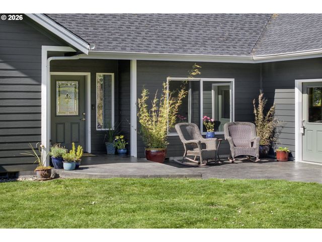 85675 GLENADA Rd, Florence, OR 97439