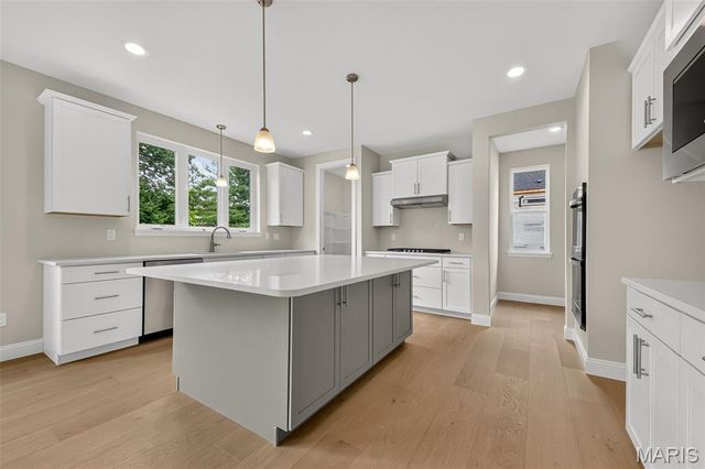 5 Dragonstone Court, Dardenne Prairie, MO 63368