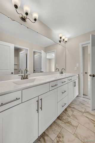 5 Dragonstone Court, Dardenne Prairie, MO 63368
