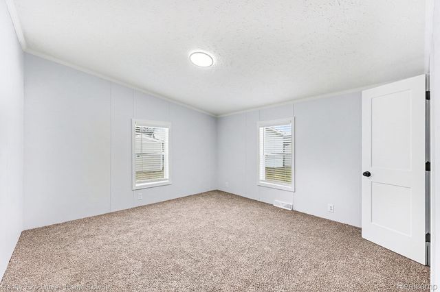 59227 Lewis Ln, Chesterfield Township, MI 48048