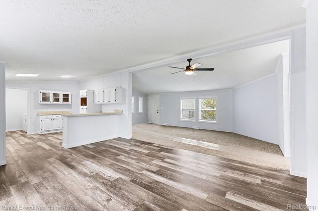 59227 Lewis Ln, Chesterfield Township, MI 48048