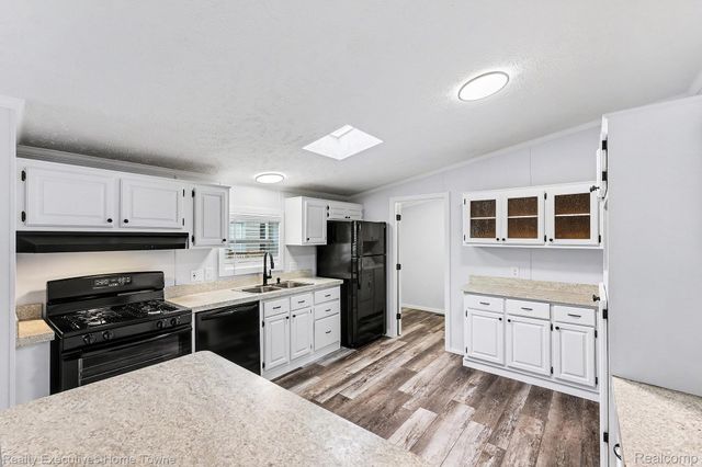 59227 Lewis Ln, Chesterfield Township, MI 48048