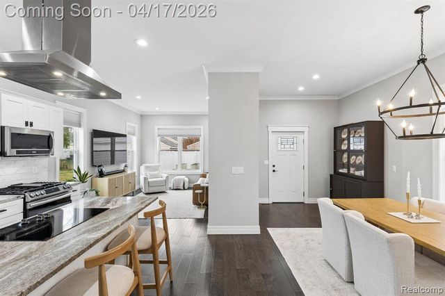 1935 Martin Road, Ferndale, MI 48220