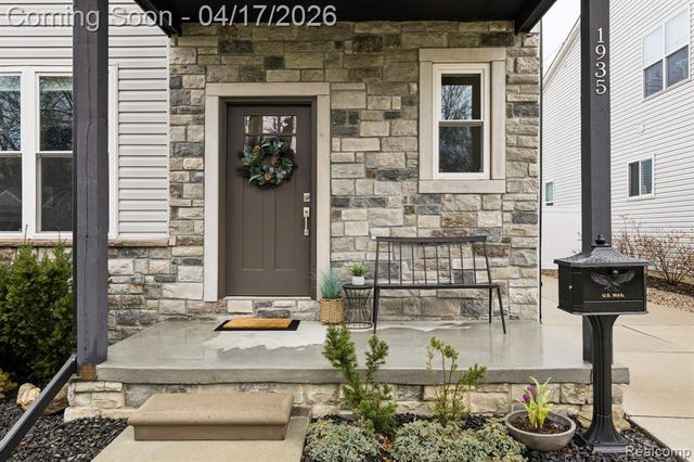 1935 Martin Road, Ferndale, MI 48220