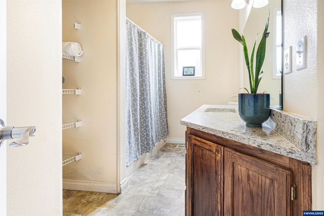 4418 Northside Dr NE, Keizer, OR 97303