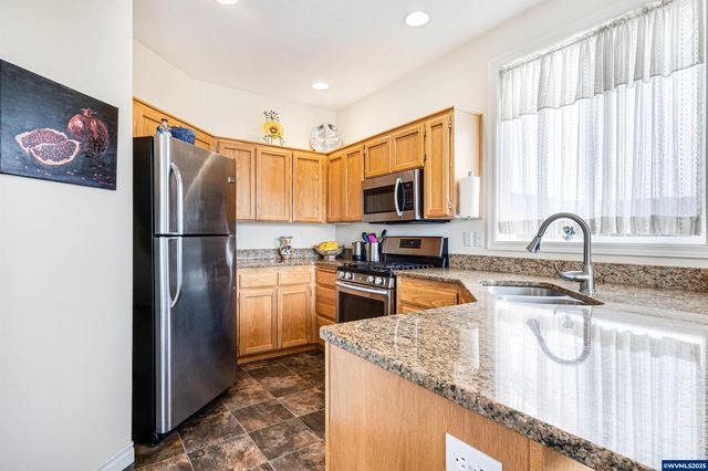 4418 Northside Dr NE, Keizer, OR 97303