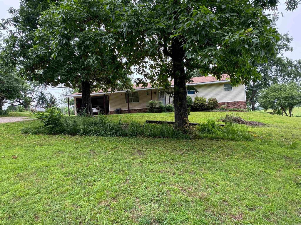 687 CR 472, Piggott, AR 72454