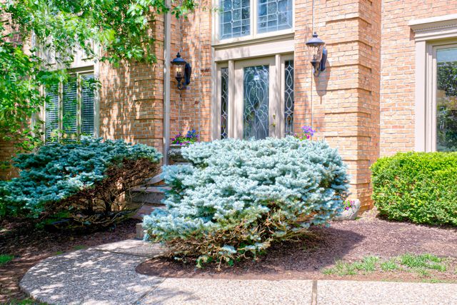 14307 Oak Bluff Court, Louisville, KY 40245