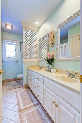 14307 Oak Bluff Court, Louisville, KY 40245