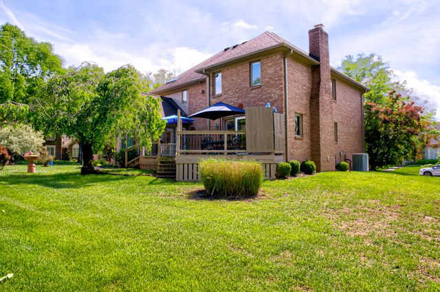 14307 Oak Bluff Court, Louisville, KY 40245