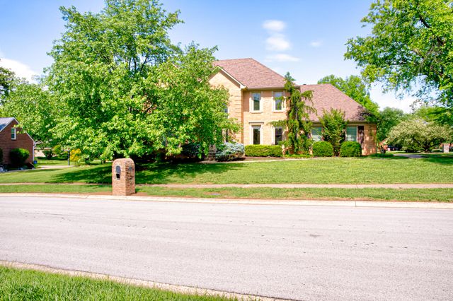 14307 Oak Bluff Court, Louisville, KY 40245