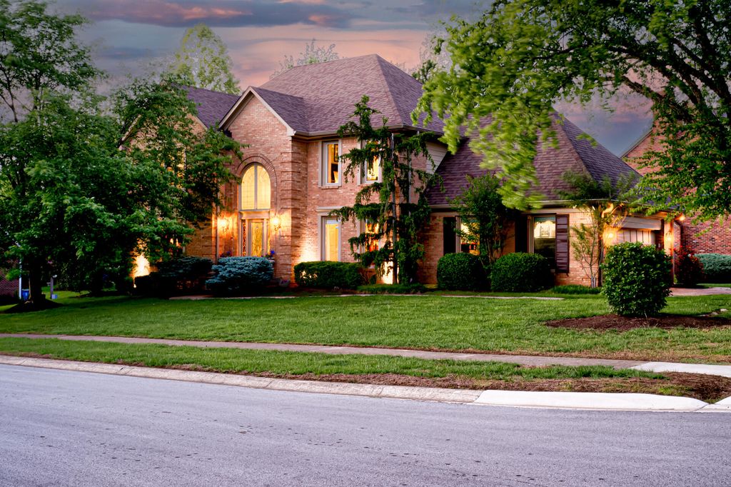 14307 Oak Bluff Court, Louisville, KY 40245