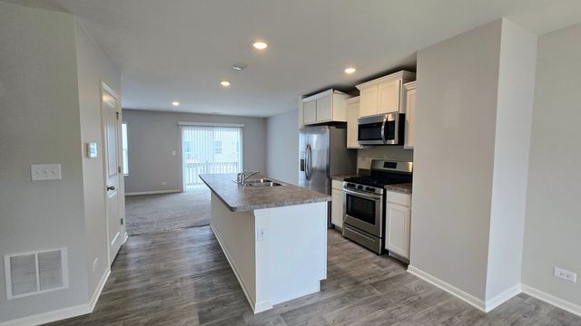 2484 Alison Avenue, Pingree Grove, IL 60140