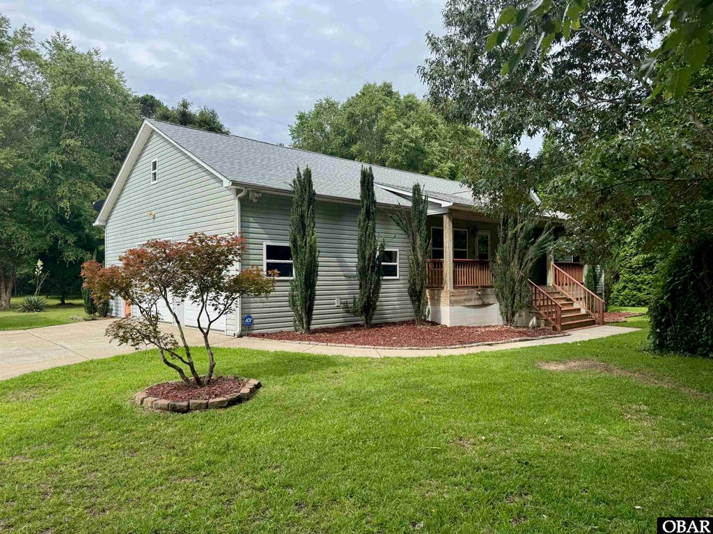 Image 1 of property listing at 110 White Acres Drive Lot 1A, Jarvisburg, NC 27947