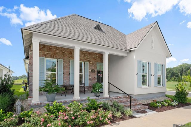 1304 Market Square Rd, Zachary, LA 70791