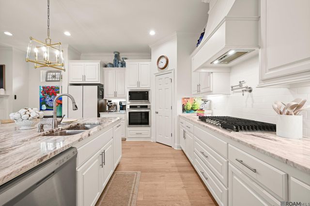 1304 Market Square Rd, Zachary, LA 70791