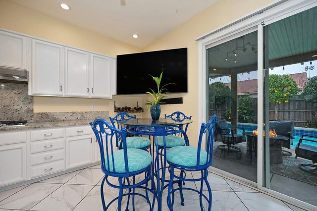 1832 San Gabriel St, Roseville, CA 95747