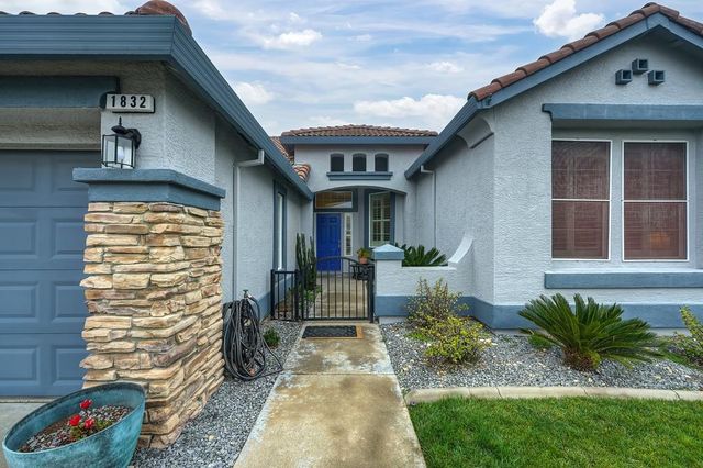 1832 San Gabriel St, Roseville, CA 95747