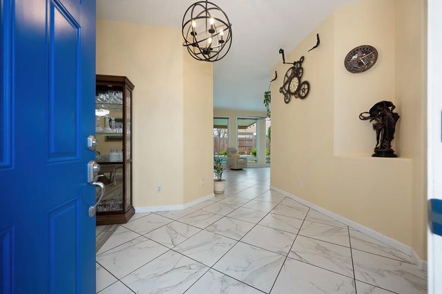 1832 San Gabriel St, Roseville, CA 95747