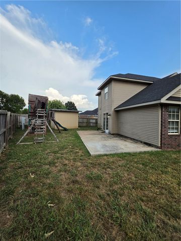 2726 Linden Circle, Springdale, AR 72764