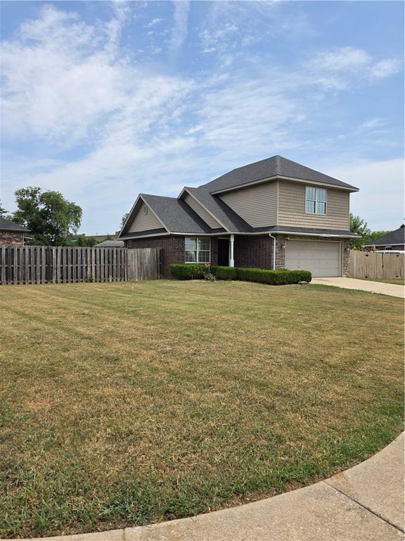 2726 Linden Circle, Springdale, AR 72764