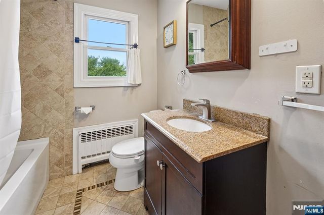 310 Congers Avenue, Northvale, NJ 07647