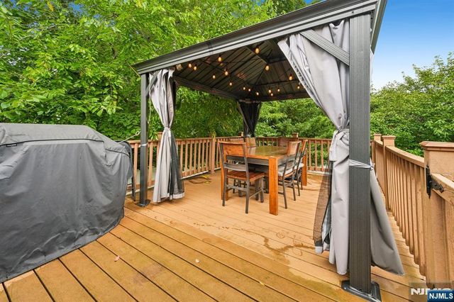 310 Congers Avenue, Northvale, NJ 07647