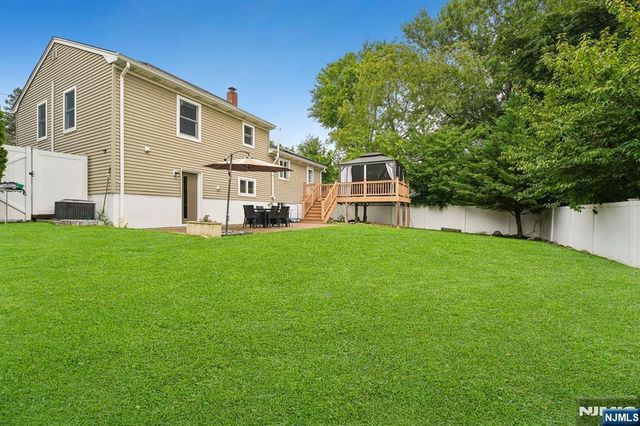 310 Congers Avenue, Northvale, NJ 07647