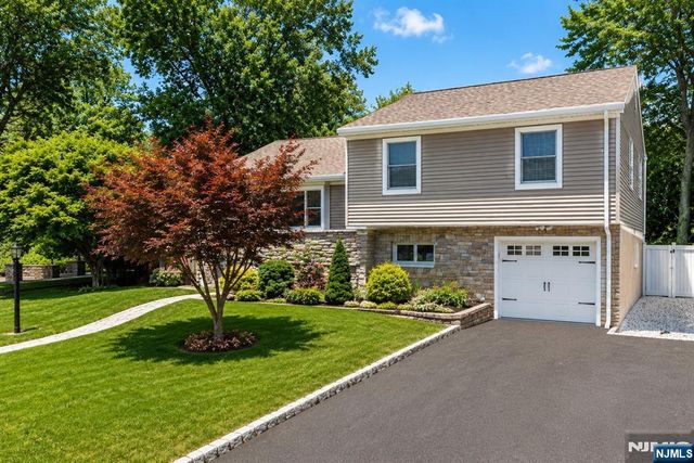 310 Congers Avenue, Northvale, NJ 07647