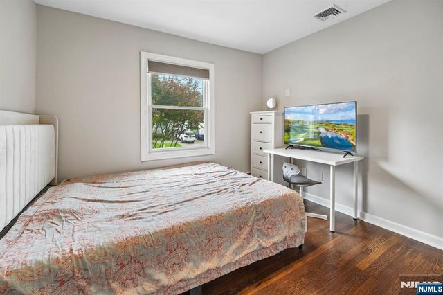 310 Congers Avenue, Northvale, NJ 07647