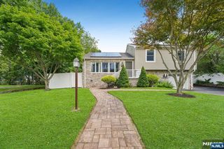 310 Congers Avenue, Northvale, NJ 07647