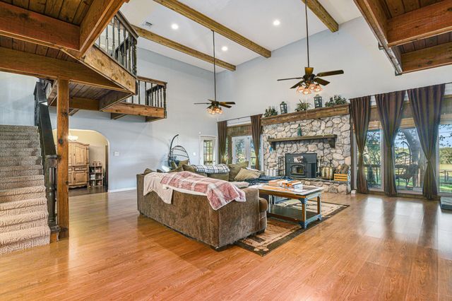 116 Nottingham Circle, Bridgeport, TX 76426