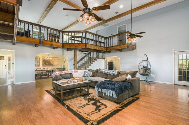 116 Nottingham Circle, Bridgeport, TX 76426