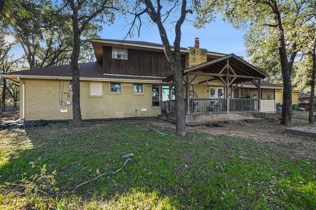 116 Nottingham Circle, Bridgeport, TX 76426