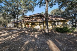 116 Nottingham Circle, Bridgeport, TX 76426