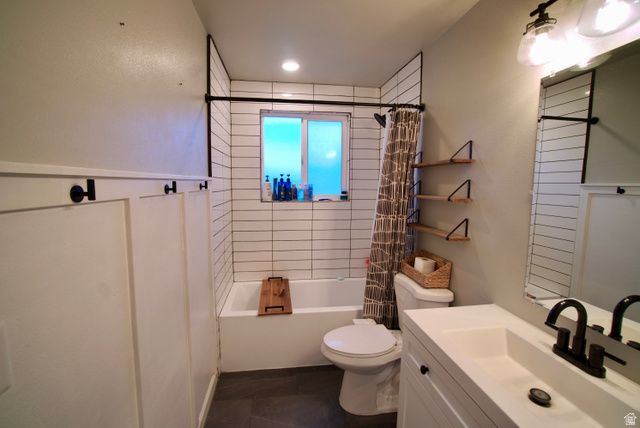 8129 W ARMORIDGE CIR, Magna, UT 84044