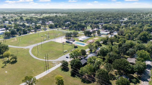 929 N 5th Street, Jay, OK 74346