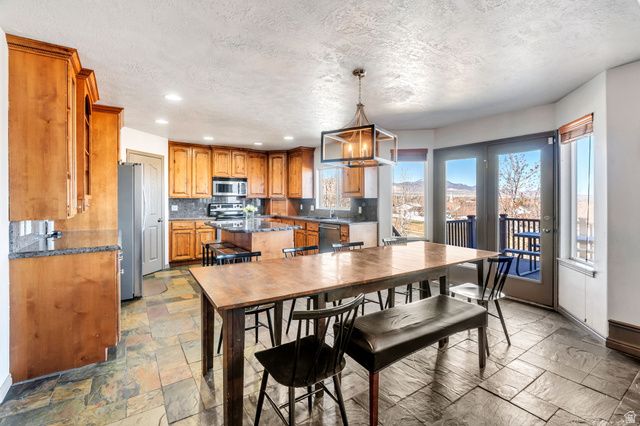 4886 W BOULDERMEADOW DR, Herriman, UT 84096