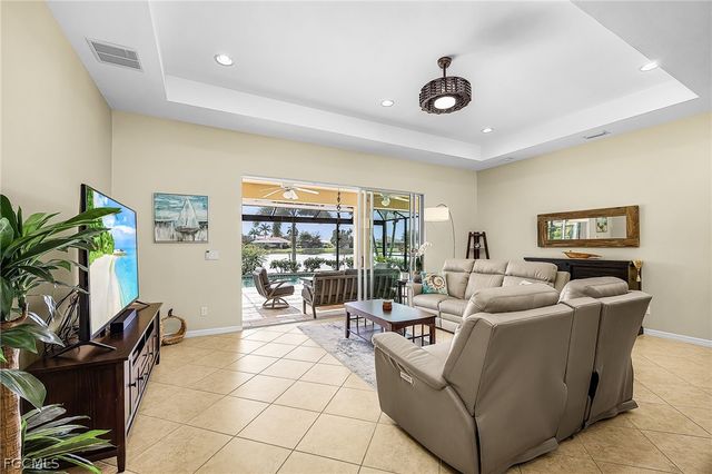 2556 Ashbury CIR, Cape Coral, FL 33991