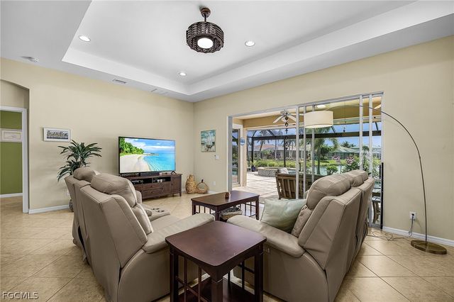 2556 Ashbury CIR, Cape Coral, FL 33991