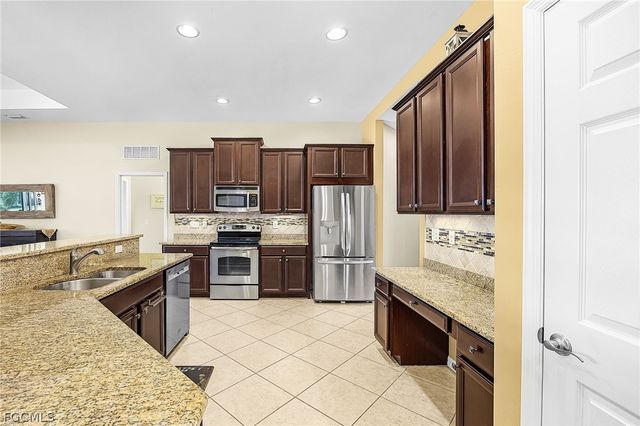 2556 Ashbury CIR, Cape Coral, FL 33991