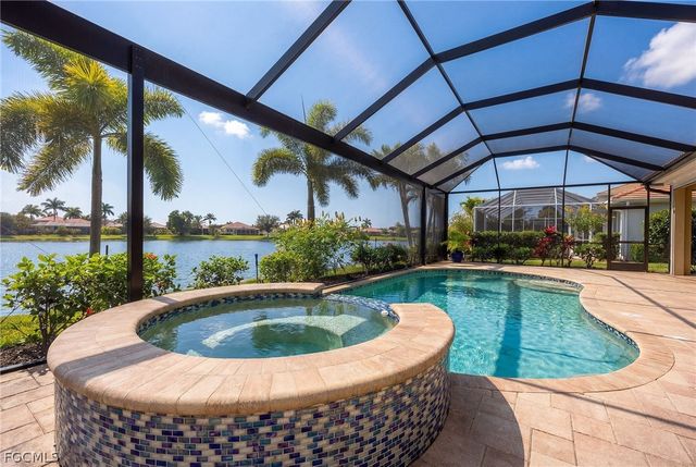 2556 Ashbury CIR, Cape Coral, FL 33991